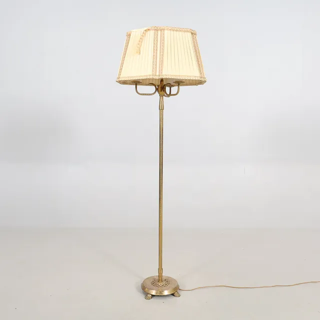 GOLVLAMPA mässing 1900-tal.