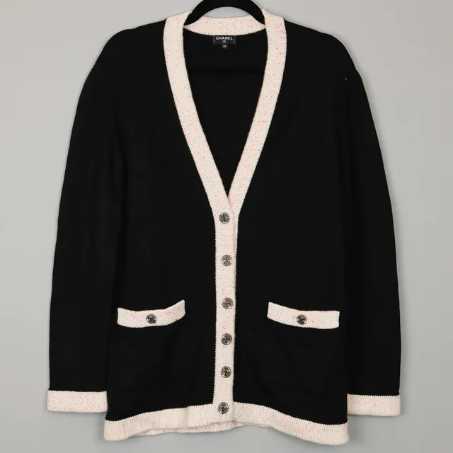 CHANEL BLACK CASHMERE CARDIGAN.