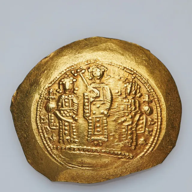 GULDMYNT, Romanos IV Diogenes, bysantinsk kejsare 1068-1071, Histamenon nomisma, präglad i Konstantinopel, kejsaren avbildad med Mikael VII, Konstantinus och Andronikos och på andra sidan stående Kristus.