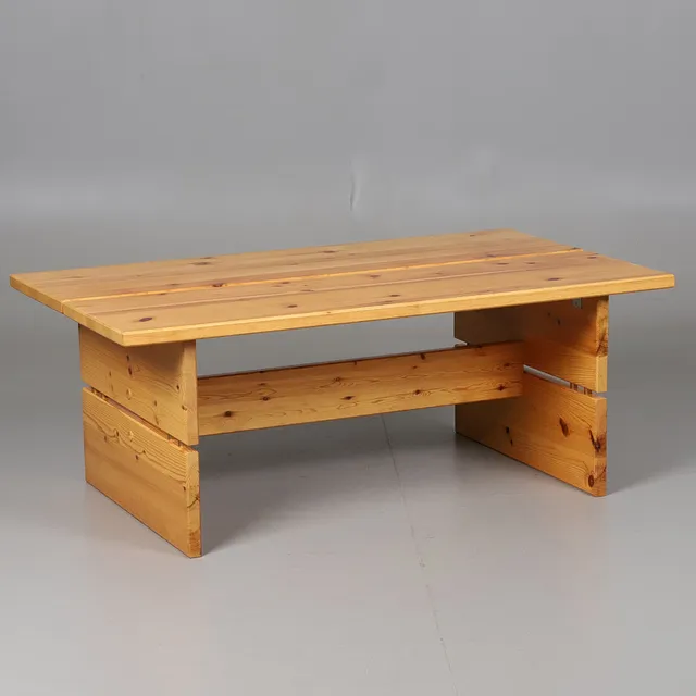 JAN ERIK LINDGREN. Soffbord "Party" Ekornes, Norge 1970-tal, furu.