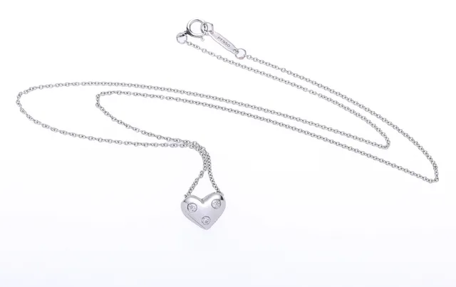 Tiffany & Co. Etoile Heart. Platinum diamond necklace, approx. 0.06 ct.
