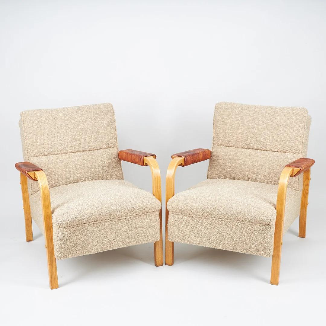 ALVAR AALTO. FÅTÖLJER, ETT PAR, "modell 48", Oy Huonekalu- ja Rakennustyötehdas AB, Finland 1940/50-tal. — Armchairs & Chairs — Stockholms Auktionsverk Helsinki