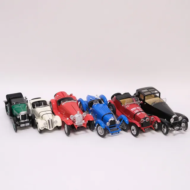 SEX MODELLBILAR. BBURAGO, SOLIDO, PAULS MODEL ART OCH POLISTIL/TONKA. SKALA 1:18.