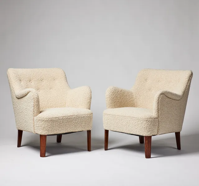 PETER HVIDT. fåtöljer, 1 par, Fritz Hansen, Danmark 1940-tal, klädda i bouclétyg från De Ploeg.