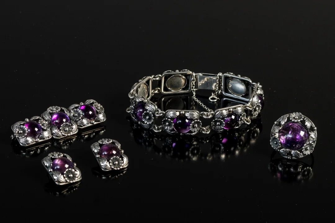 N. E. From. Smykkesæt af sterlingsølv med ametyst (4) — Jewellery/Jewellery sets — Lauritz