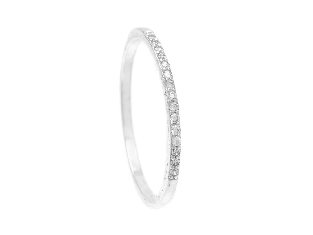 ALLIANSRING, sterlingsilver, cubic zirkonia, stl 18 mm, vikt 0,8 g. — Smycken/Alliansring — Kaplans