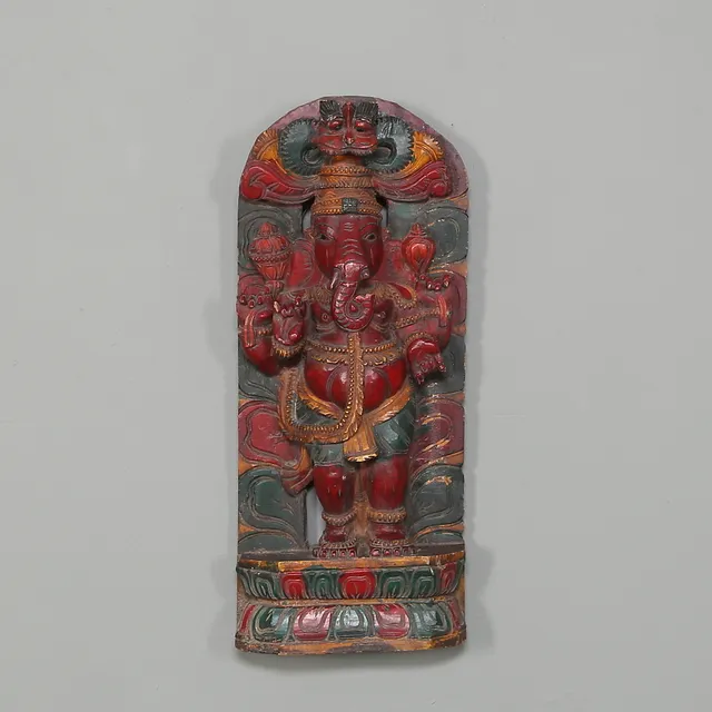 SKULPTUR, skuret och bemålat trä, gudabild, Indien.