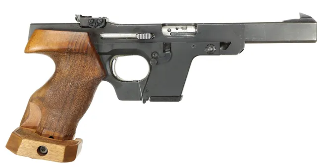 PISTOL, Halvautomat, fabrikat Walther, modell GSP, kaliber .22lr, tillv.nr 207054, se-nr SE1418619.