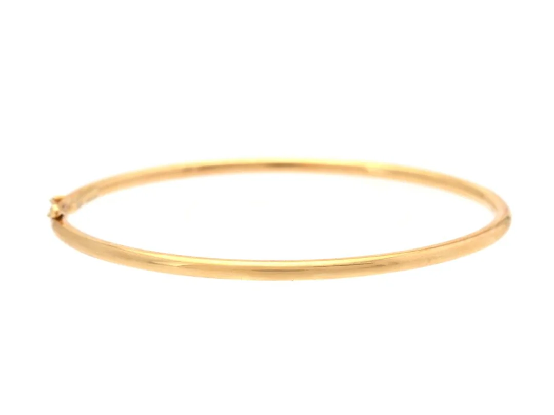ARMRING, 18K guld, öppningsbar, innermått ca 16 cm, låsåtta, vikt 5,3 g, etui från H. Stern. — Smycken/Armring — Kaplans