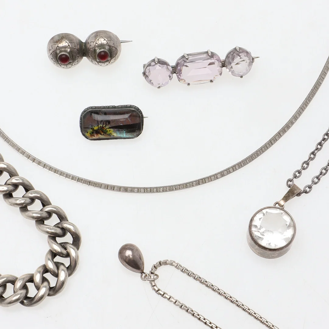 SMYCKEN, 7 delar, silver. — Jewellery — Ekenbergs Auktioner