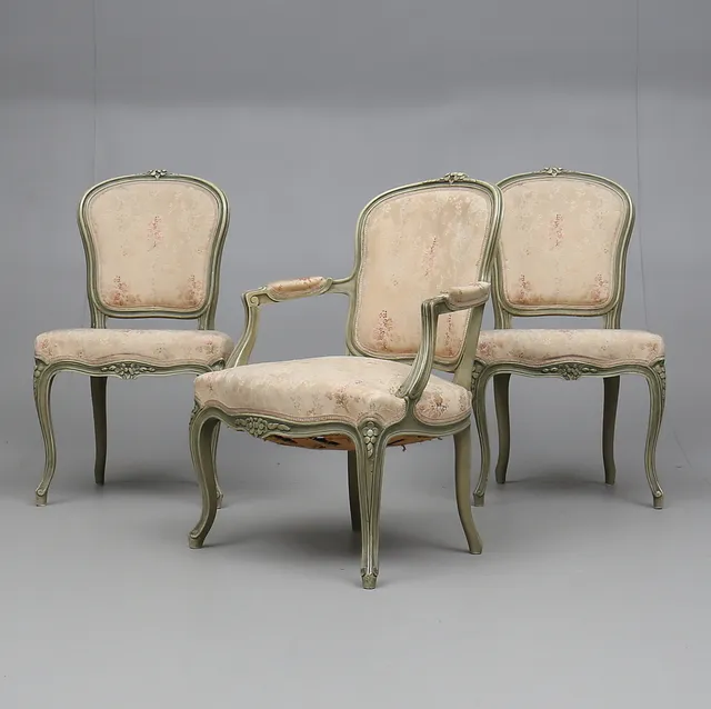 KARMSTOL OCH STOLAR, 2 st, 1900-talets första hälft.