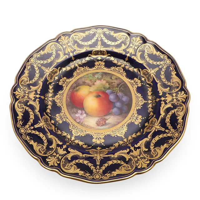 ROYAL WORCESTER SIGNED CABINET PLATE - RICHARD SEBRIGHT.