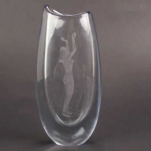 VAS, konstglas, etsad dekor med kvinna.