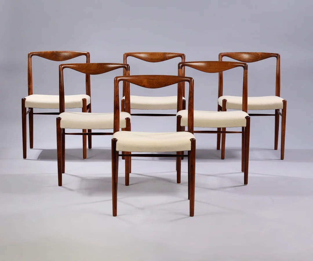 Kai Lyngfeldt Larsen. A set of six rosewood chairs (6) — Furniture/Chairs — Lauritz