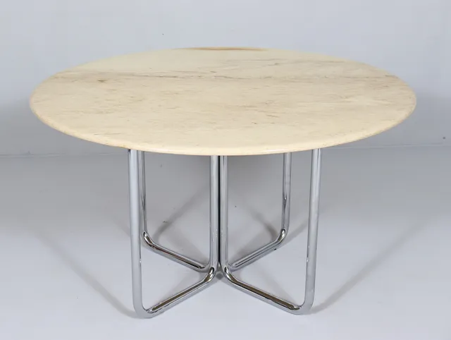 GIOTTO STOPPINO. Travertin Esstisch von Giotto Stoppino, Italien, 1970er Jahre.