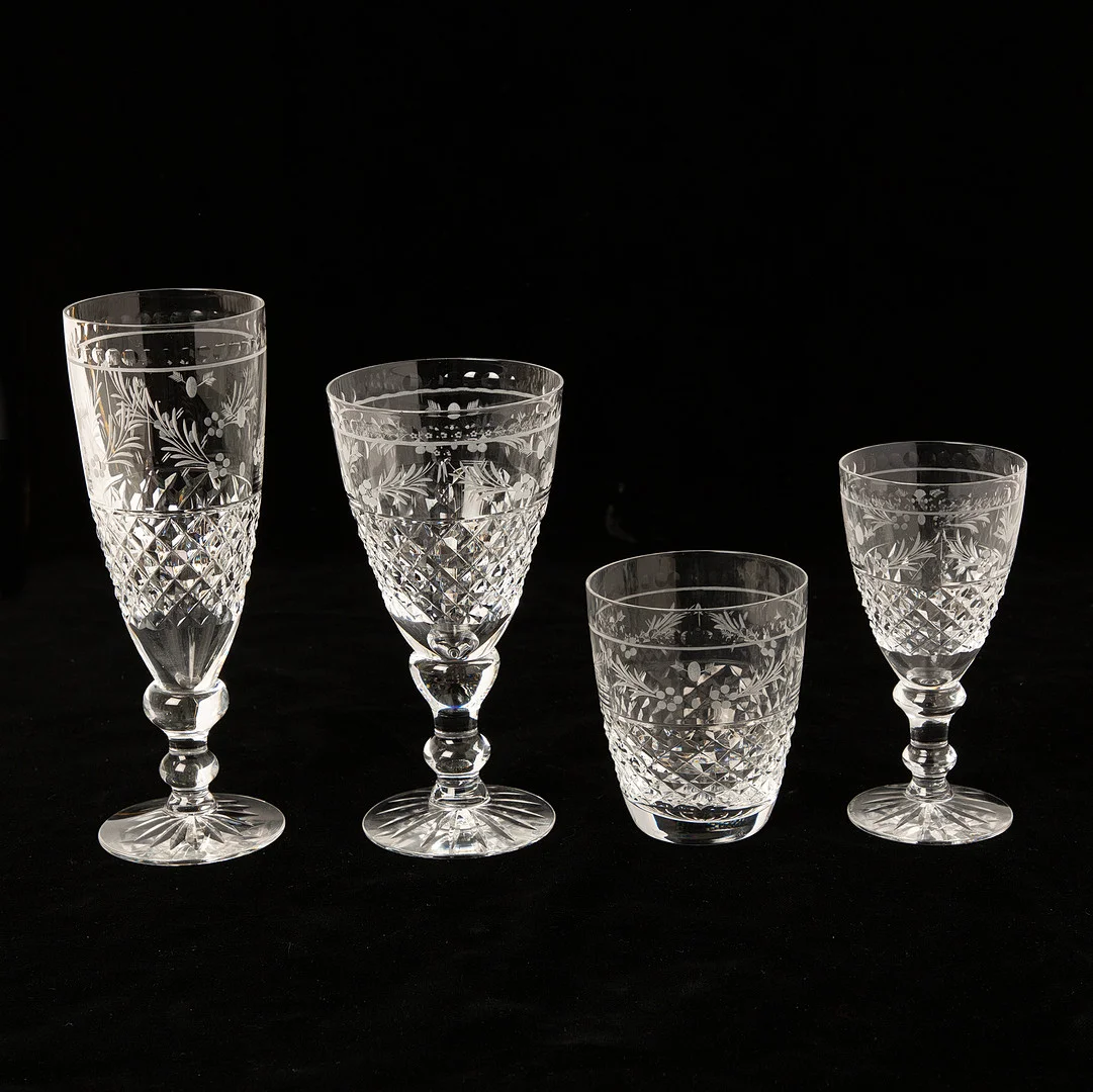 FRITZ KALLENBERG. Glasservis, Elvira Madigan, 47 delar, Kosta. — Utility glass — Stockholms Auktionsverk Göteborg