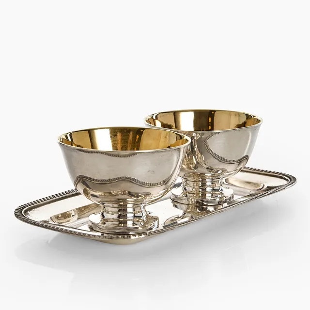 ANDERS LUNDQVIST (Mästare i Stockholm 1816-1856). Geléskålar på fat, silver, Stockholm, 1817, empire.