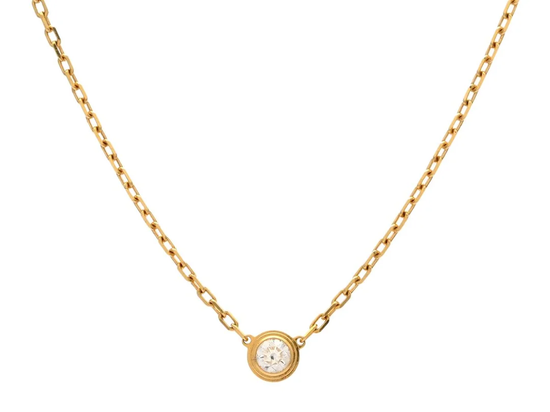 CARTIER, halsband, D`Amour Small Model, 18K guld, briljantslipad diamant 0,09 ct, ca TW/VS, ref nr HUF942, längd 38/42 cm, vikt 2,8 g, certifikat och påse. — Smycken/Collier — Kaplans