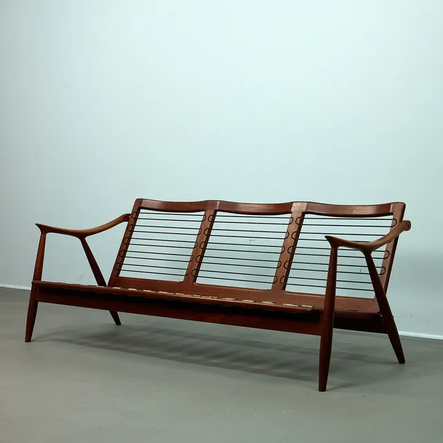 FREDERIK KAYSER. zugeschrieben. Dreisitzer-Sofa, Teak, Norwegen, 1960er Jahre.