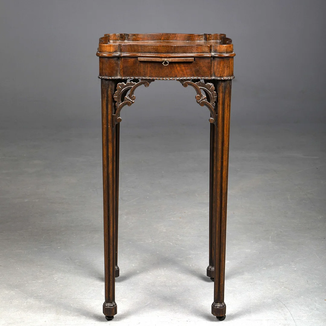 JARDINIERE OR KETTLE STAND. — Tables — Lots Road Auctions