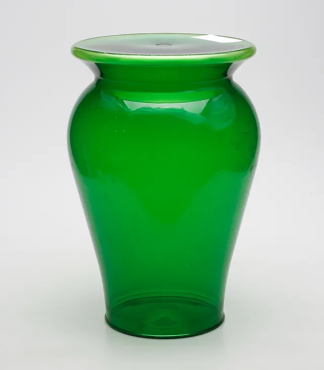 PALL. plast, "La Bohème", Philippe Starck, Kartell.
