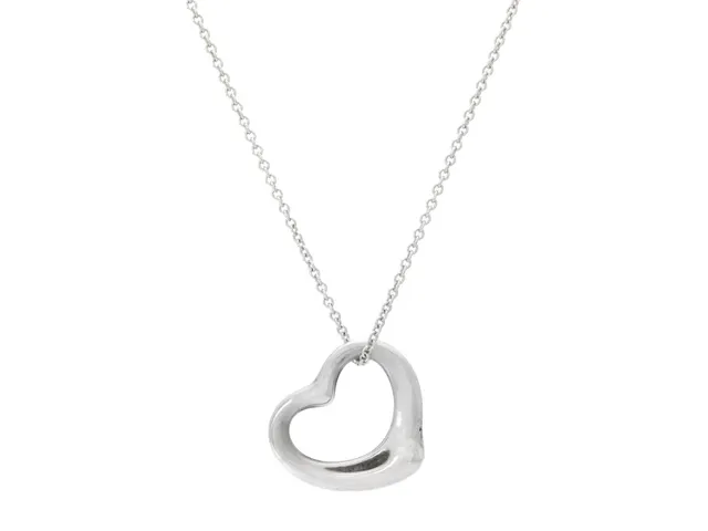 TIFFANY & CO, hänge med kedja, Open heart, sterlingsilver, längd 45 cm, vikt 7,1 g, påse.
