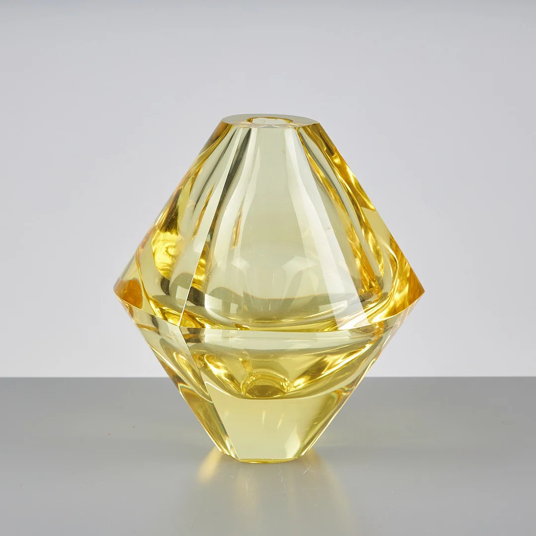 AIMO OKKOLIN. GLASSKULPTUR, signerad Aimo Okkolin Riihimäen Lasi Oy. — Art glass — Stockholms Auktionsverk Helsinki