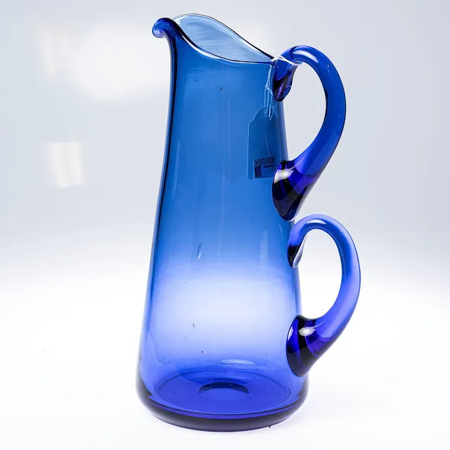 MONICA BRATT. Kanna, "B.372", Reijmyre Glasbruk.