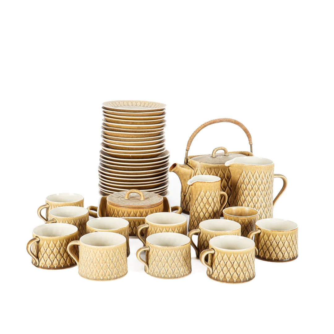 Jens Harald Quistgaard for Kronjyden. 'Relief' frame (40) — Glass, porcelain and ceramics/Dinnerware, tea sets, coffee sets — Lauritz
