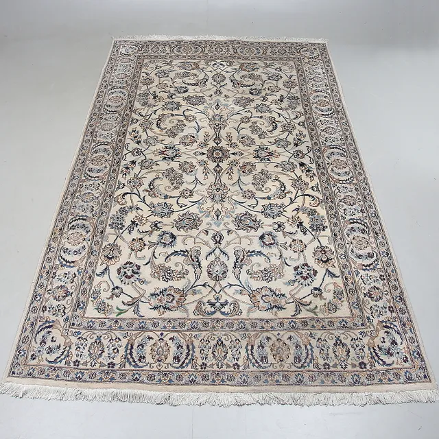 MATTA, orientalisk, ca 194x301 cm.