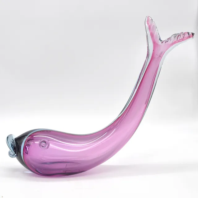 ARCHIMEDE SEGUSO. FÜR SALVIATI, MURANO DESIGNERSKULPTUR, FISCH, STUDIOGLAS, SOMMERSO, ITALIEN, UM 1950, MIT STUDIOETIKETT, HÖHE: CA. 30 CM.