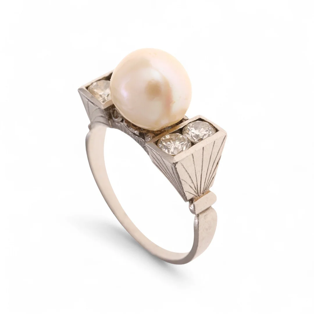 Pearl and diamonds ring, mid 20th Century. — Rings — Balclis