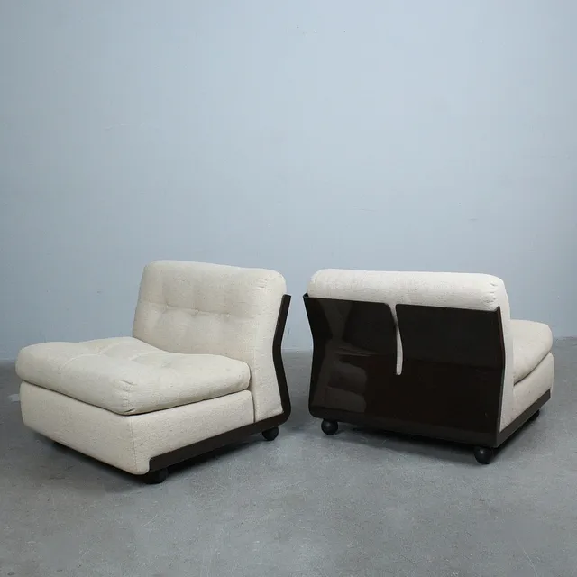 MARIO BELLINI. SESSEL/MODULARES SOFA. 2 Teile, Modell „Amanta“. C&B Italien, 1960er.