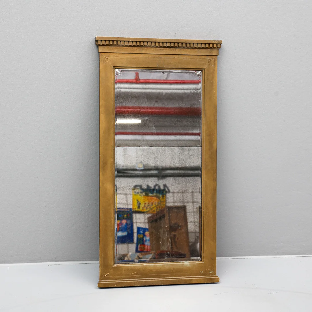SPEGEL, rokokoglas. — Mirrors — Södermanlands Auktionsverk