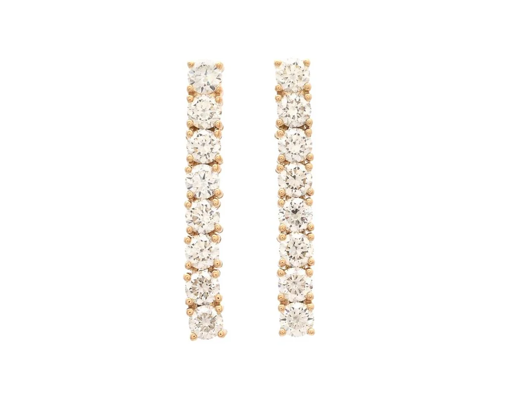 ÖRHÄNGEN, 18K guld, 16 briljantslipade diamanter ca 1,43 ctv, ca TW-TCr/VVS-VS, höjd 23 mm, stift, vikt 4,0 g. — Smycken/Örhängen — Kaplans