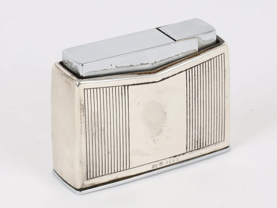 Georg Jensen. Table lighter in a sterling silver case, design 366 D 'Consul Crown' — Silver, bronze, copper and pewter/Hollowware — Lauritz