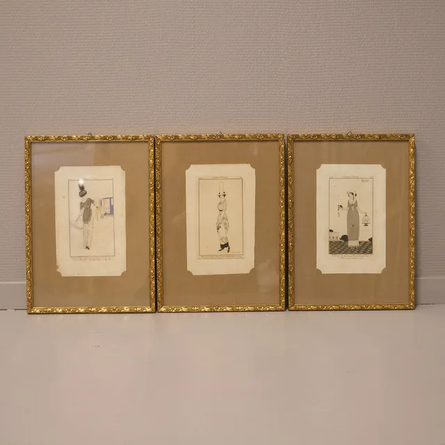 MODEPLANSCHER, "COSTUMES PARISIENS", TRE STYCKEN.