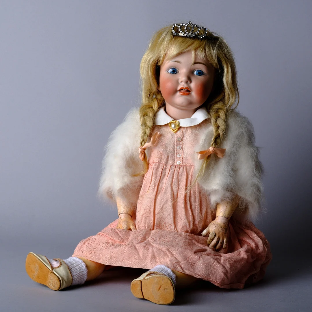 KÄMMER & REINHARDT / SIMON & HALBIG. Docka, modell 22, 61 cm, Tyskland, tidigt 1900-tal. 95. — Dolls & Teddybears — Wickmans