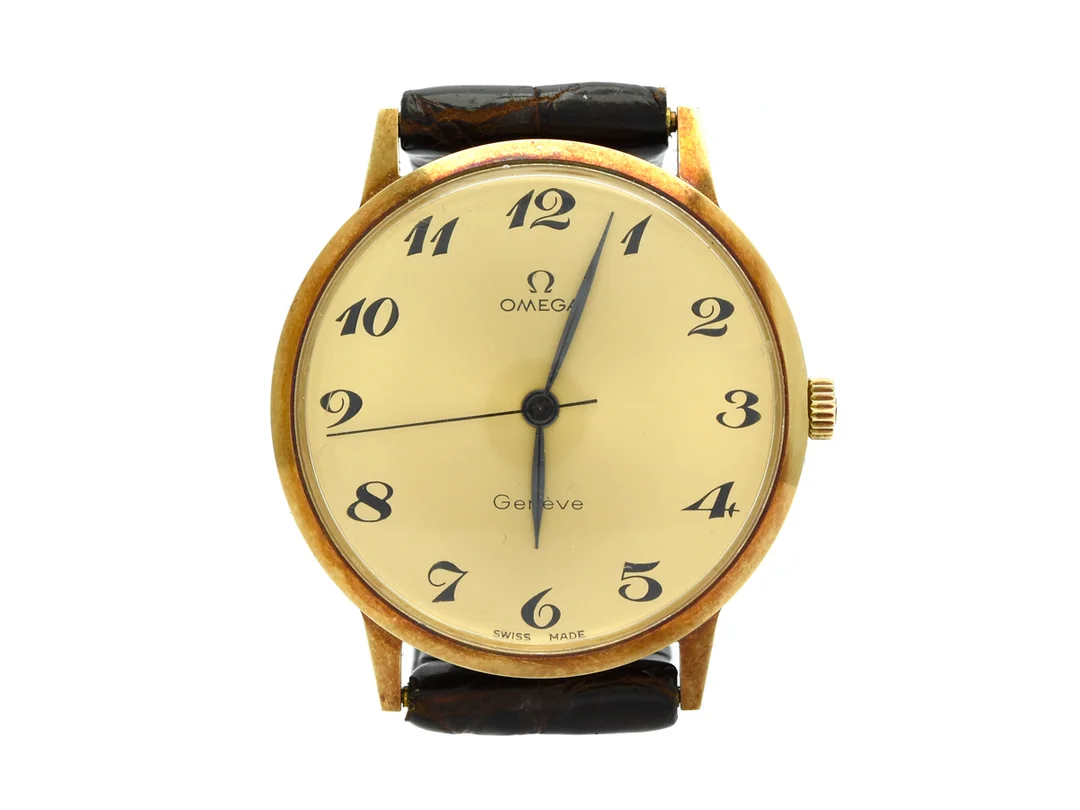 OMEGA, Genève, Cal 601, Serie nr. 32620235, Ref nr. BD 131.041, Boett nr. 131.041, herrur, 33 mm, 14K guld, manuell, plexiglas, skadad urtavla, läderband, ca 1970, box. — Klockor/Omega — Kaplans