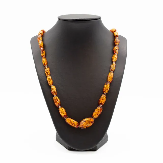 COLLIER AUS MURANOGLAS, BERNSTEINFARBENE NUGGETS, EINSCHLÜSSE IN DER FARBE BUTTERSCOTCH, 1950ER JAHR.