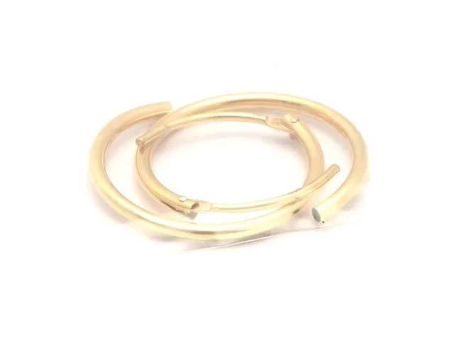 Örhängen ett par 18K 0,8g Ø19mm