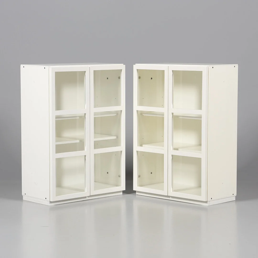 TITTI FABIANI. VITRIN/BOKSKÅP, 2 sektioner, "Book" samtida. — Cupboards, Cabinets & Shelves — Borås Auktionshall