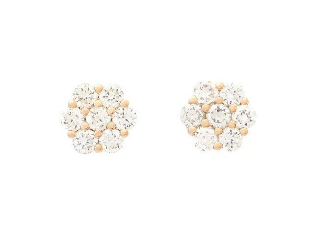 ÖRHÄNGEN, 18K guld, 14 briljantslipade diamanter ca 0,25 ctv, ca TW-TCr/VVS-VS, stift, mått 4,5 x 5,5 mm, vikt 2,0 g.