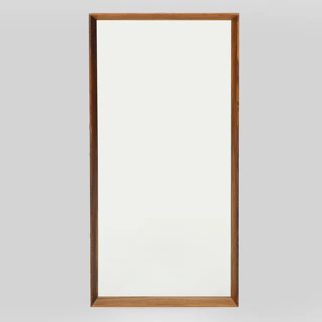 DANSK DESIGN. Væghængt spejl med ramme af palisander, 1950/1960'erne.