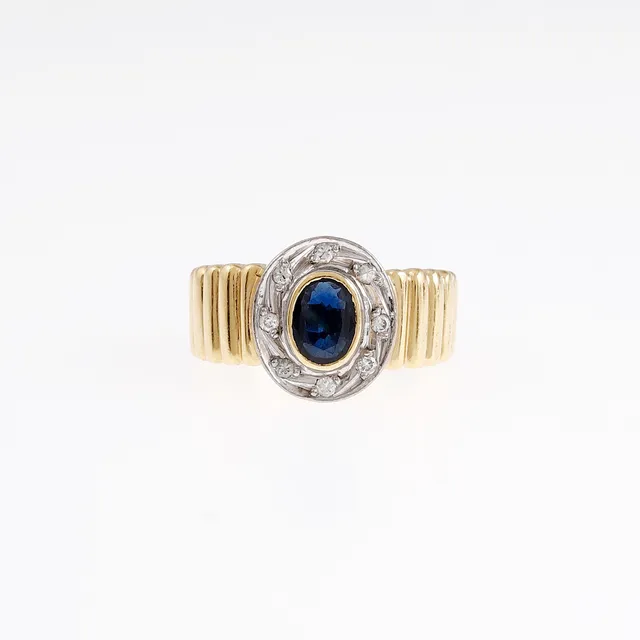 Sapphire and diamonds ring, circa 1980.