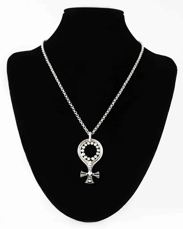 ROSA TAIKON. Collier, kvinnotecken, silver, signerad, Ytterhogdal, 1975.