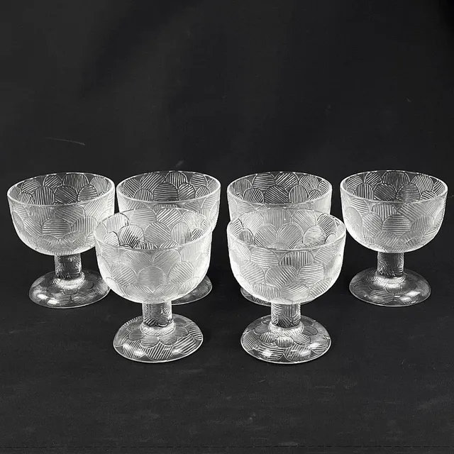 HEIKKI ORVOLA. Skål på fot, 6 st."Miranda", pressglas, Iittala, Finland.