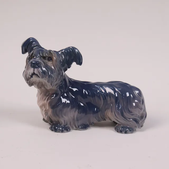 DAHL JENSEN. figurin #1102, Terrier.