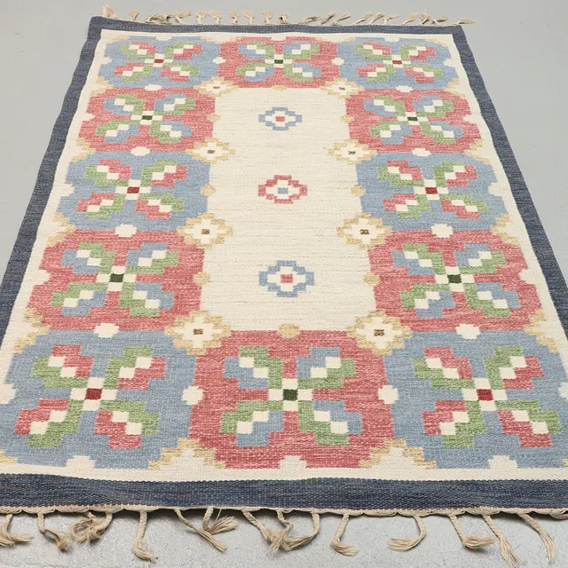 ERIK LUNDBERG. MATTA, röllakan, handknuten, Vävaregården, Eringsboda, ca 206x140,5 cm.
