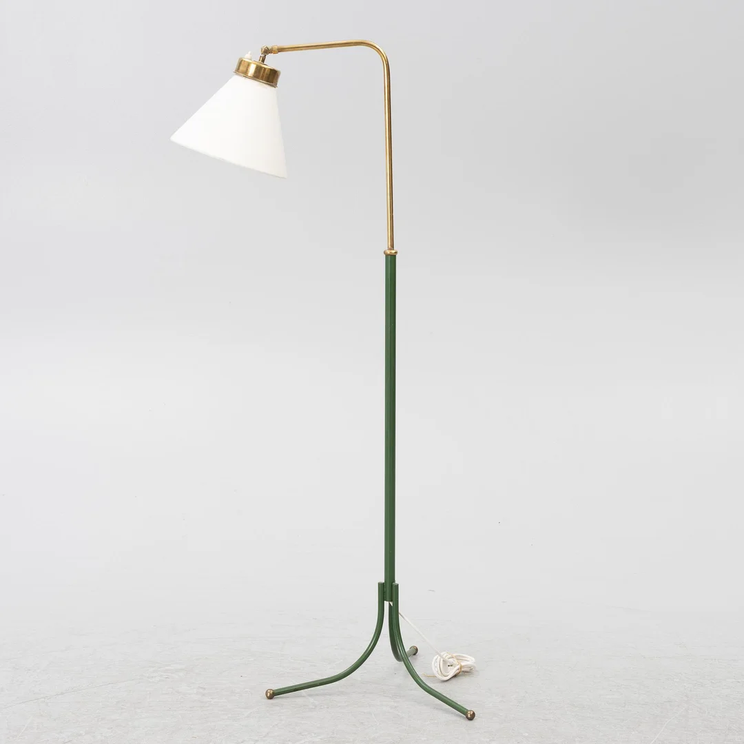Josef Frank, Golvlampa, modell G 1842, Firma Svenskt Tenn. — Design/Belysning — Bukowskis